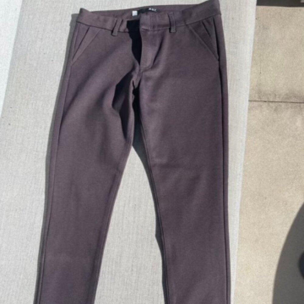 KUT narrow fitted flannel feel flattering pants